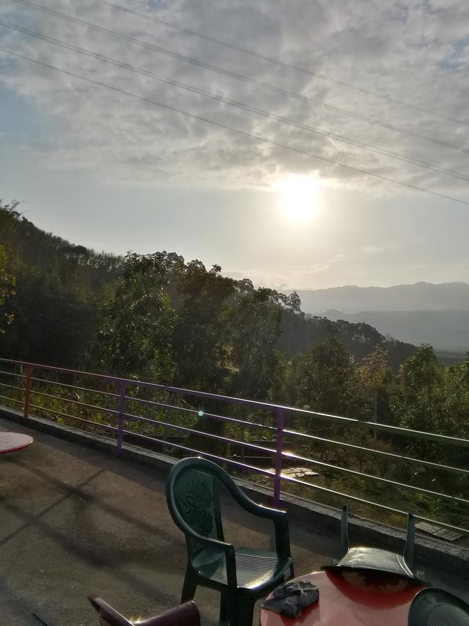台東民宿 關山桃花心木民宿農場 Гуаньшань Экстерьер фото